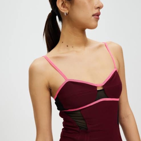 Akari mesh dress tags still on - Picture 2 of 3